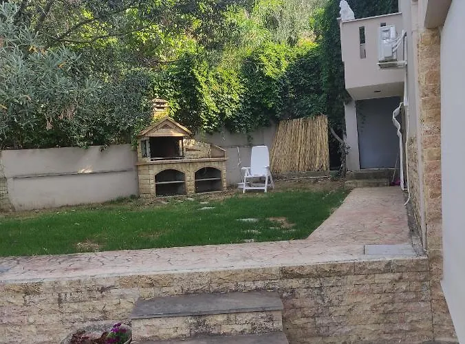 Garden House *